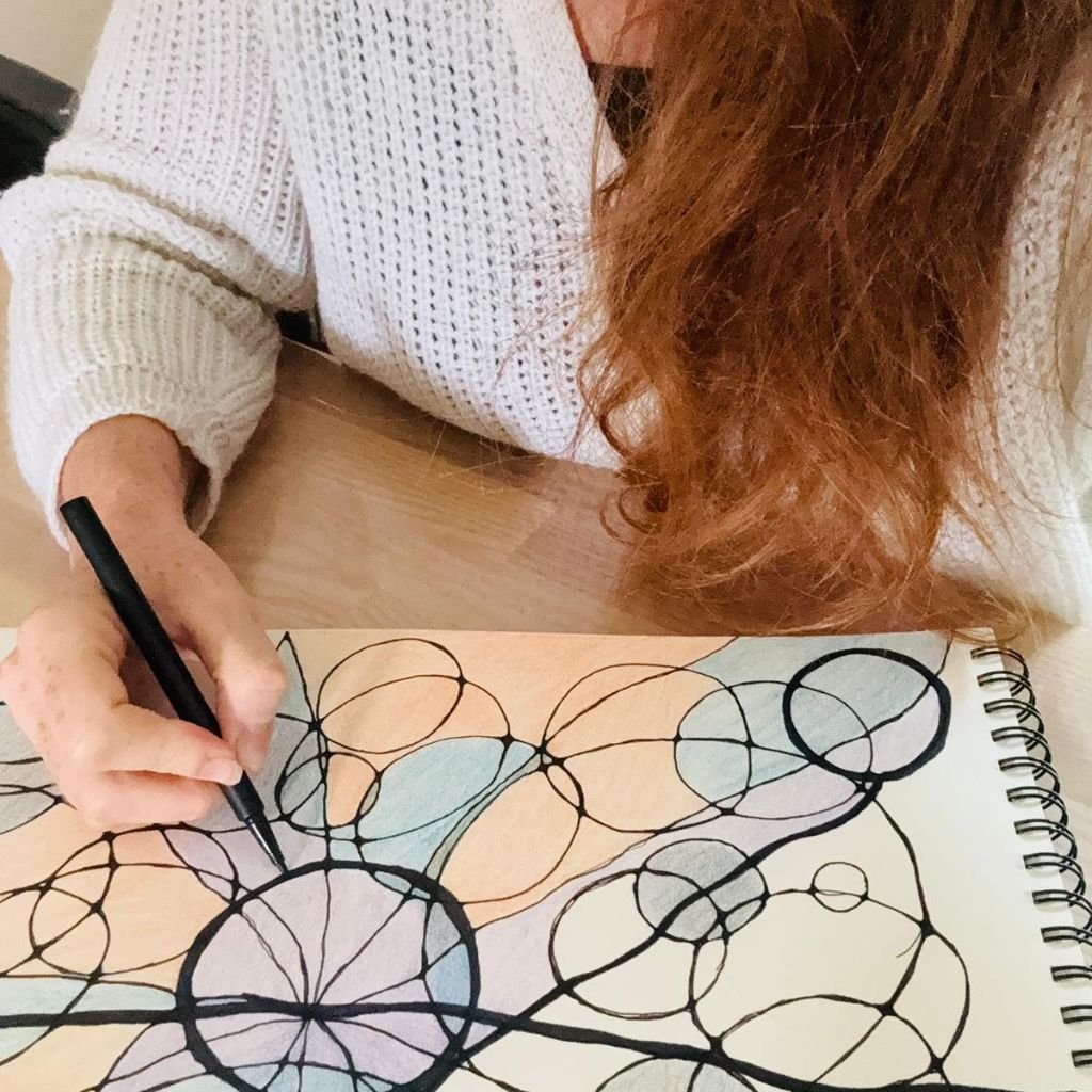 Dessin art therapie graphique réalisé lors d'un atelier à Castelnau-Picampeau, Haute-Garonne